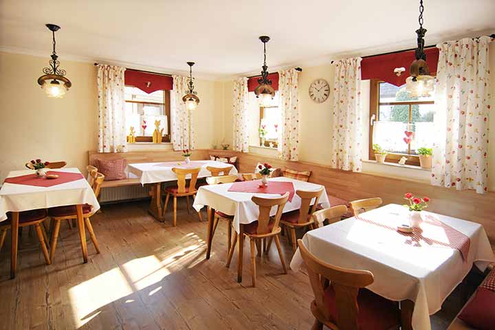 Frühstücksraum Pension Fischer Bad Staffelstein