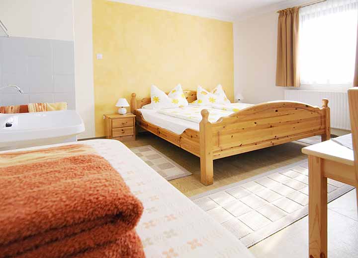 Doppelzimmer Pension Fischer Bad Staffelstein